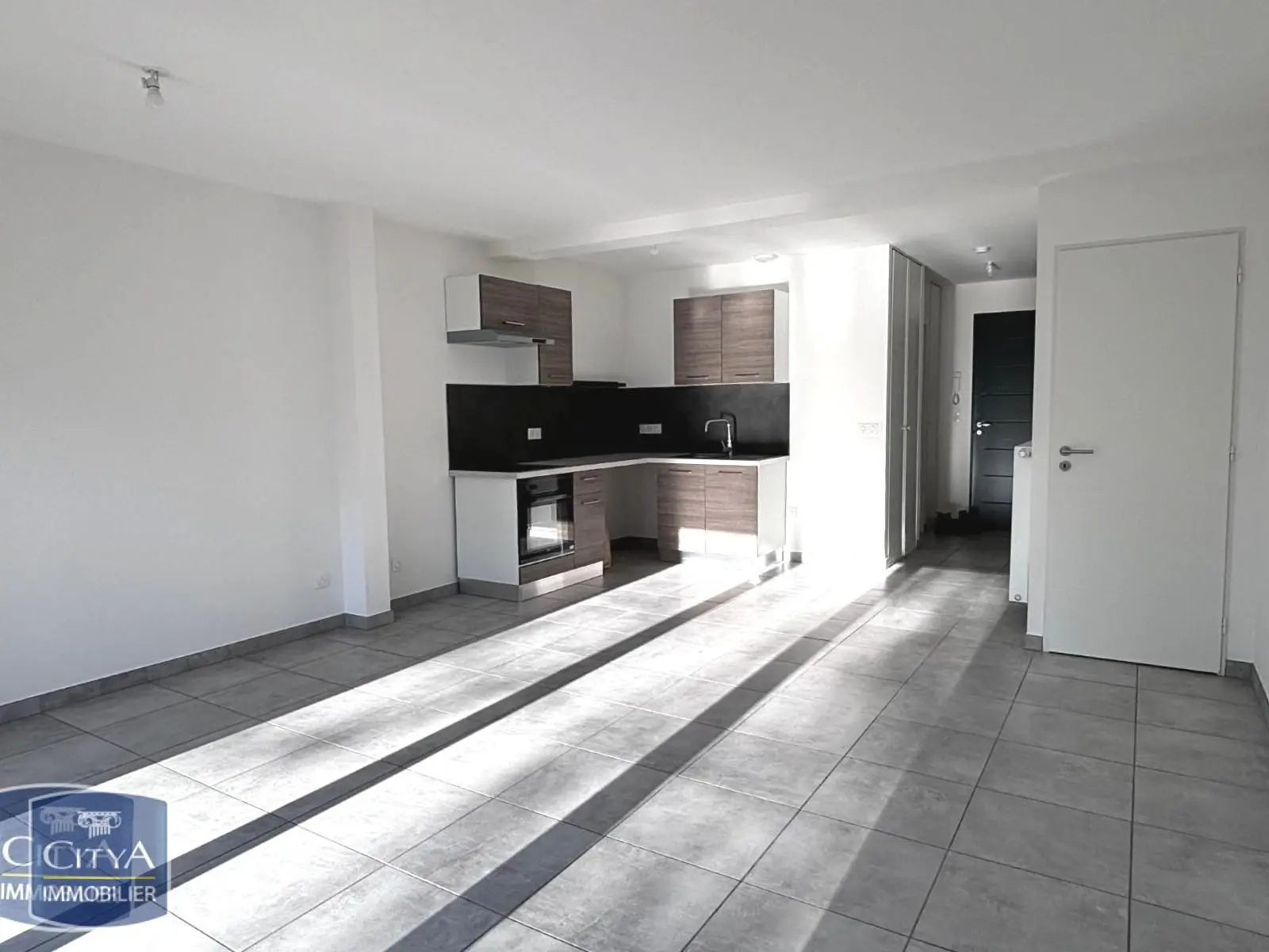 Photo 1 Maison 3 pièces 75.61m²