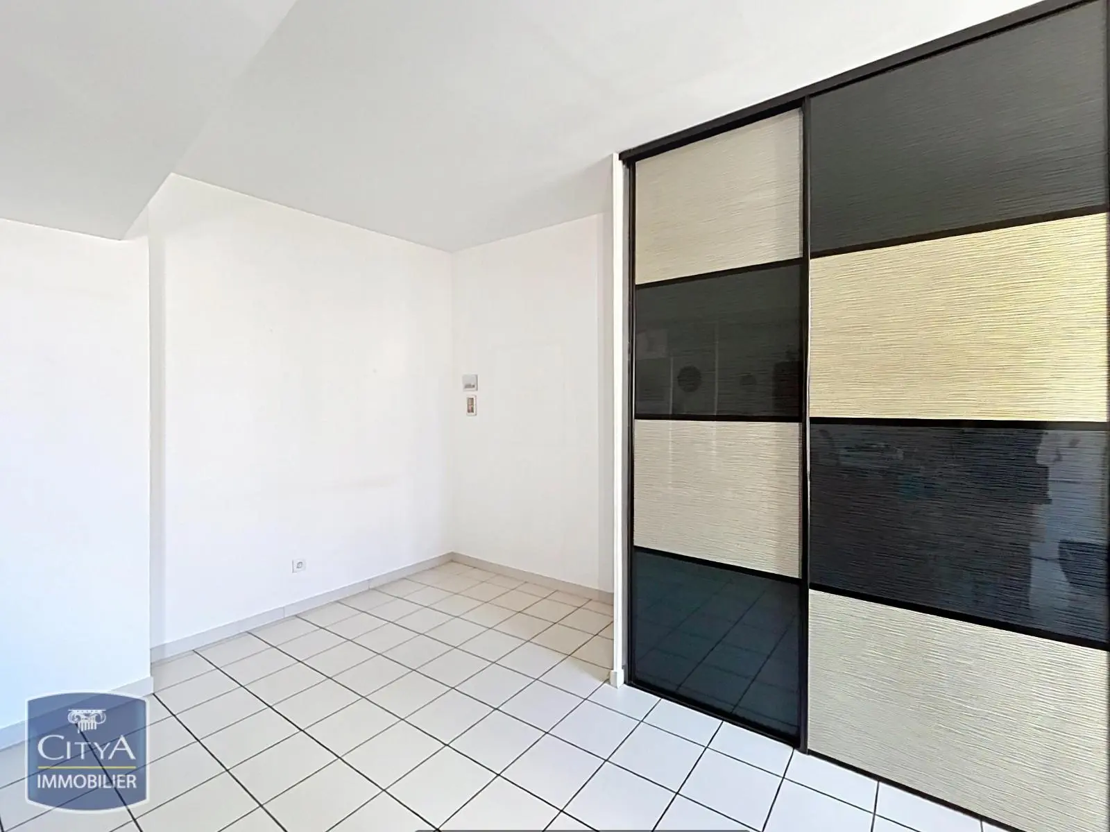 Photo 1 Appartement 1 pièce 34.71m²