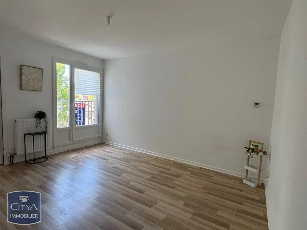 Photo 1 Appartement 1 pièce 31.45m²