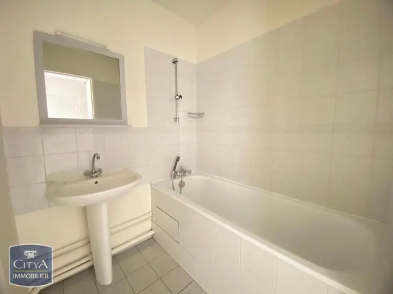 Photo 3 Appartement 1 pièce 31.02m²