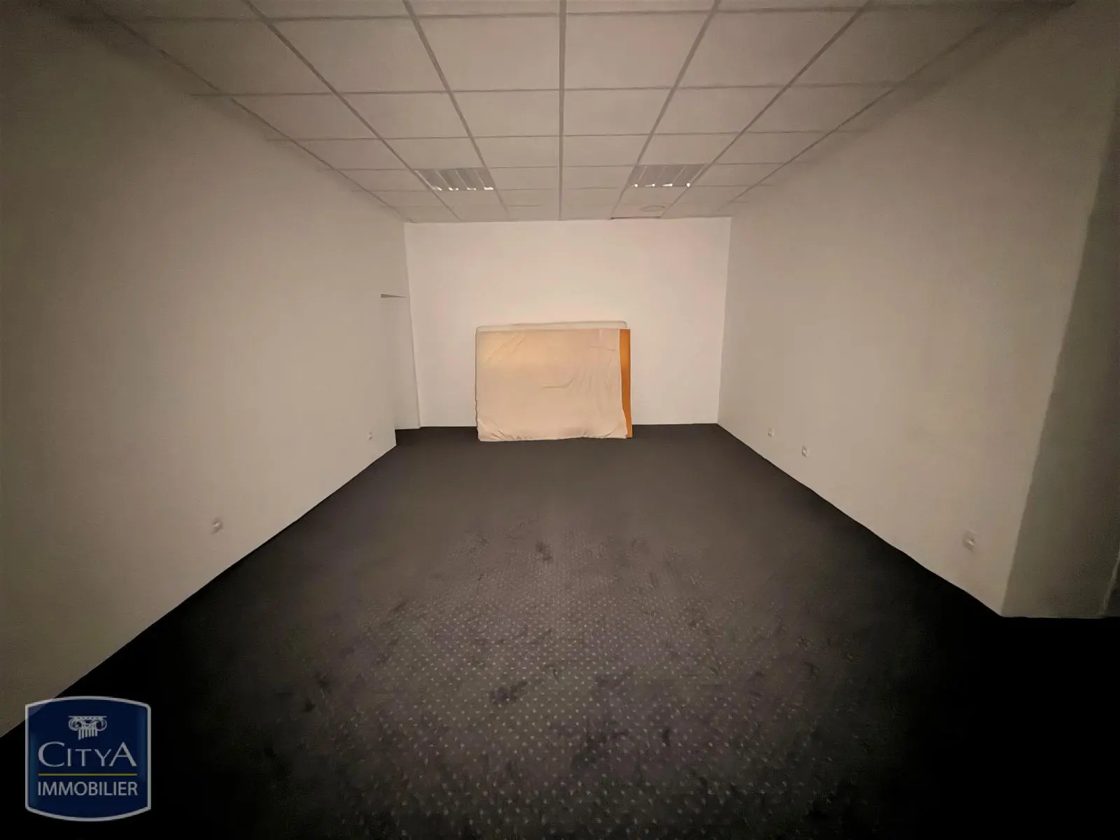 Photo 10 Local Commercial