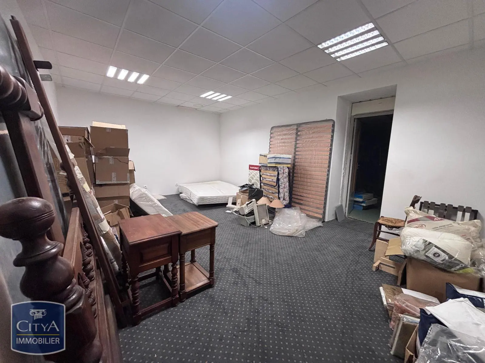 Photo 6 Local Commercial