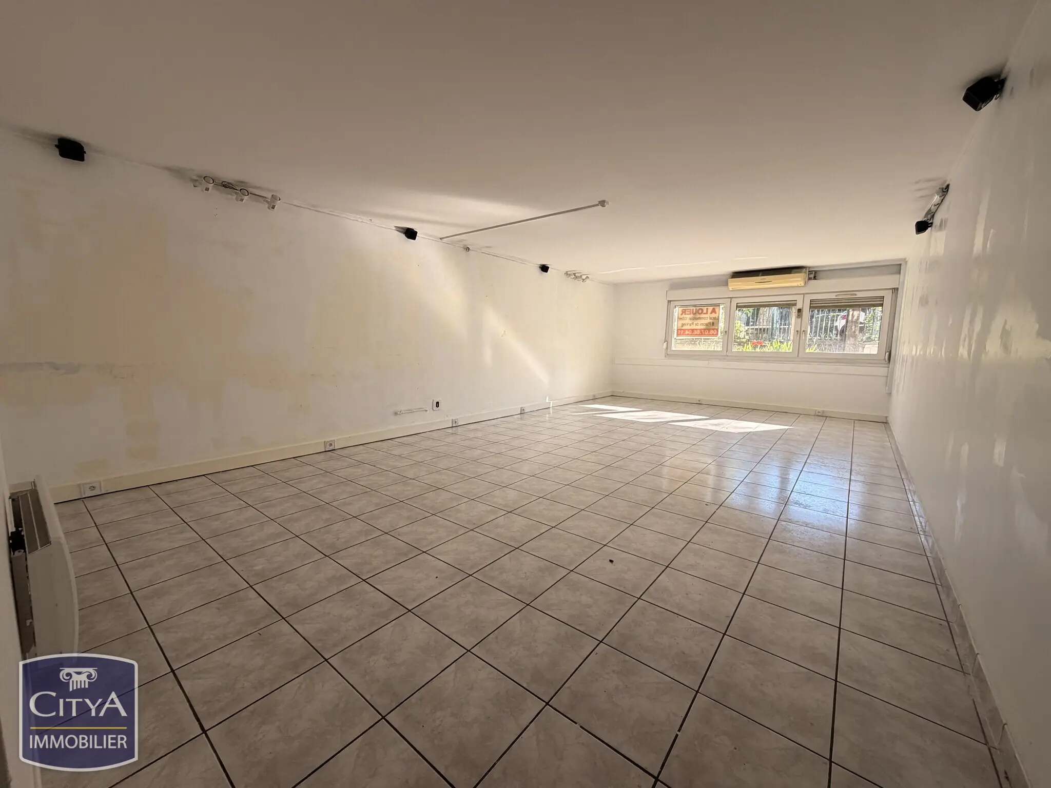 Photo 6 Local Commercial 112m²