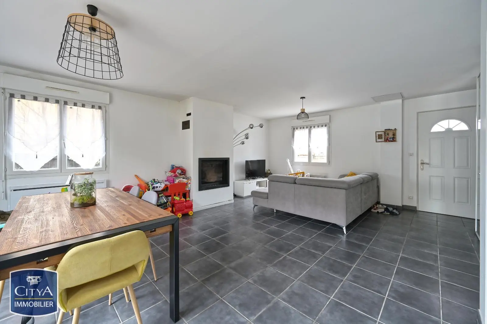 Photo 2 Appartement 4 pièces 92.48m²