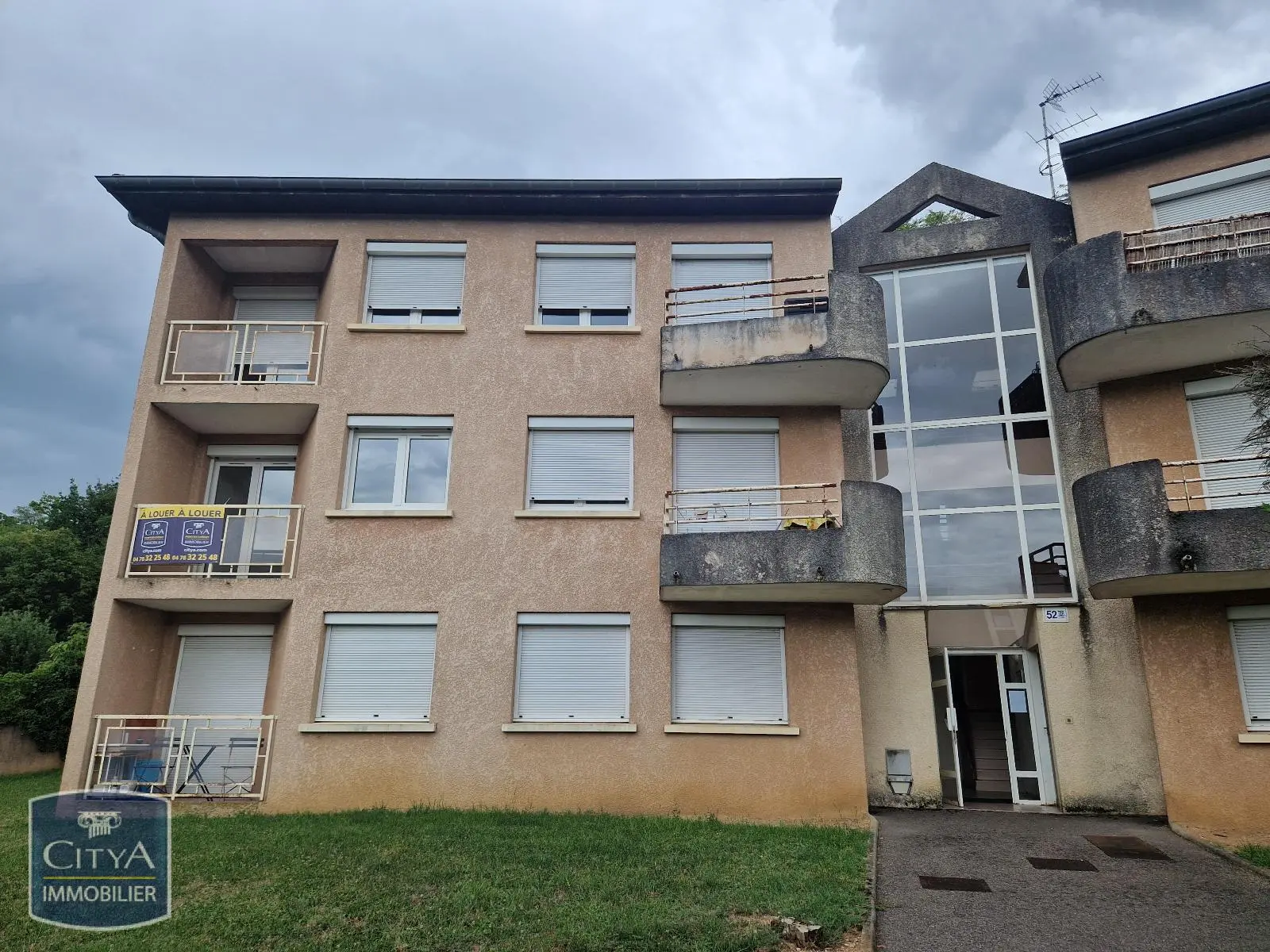 Photo 2 Appartement 1 pièce 30.74m²