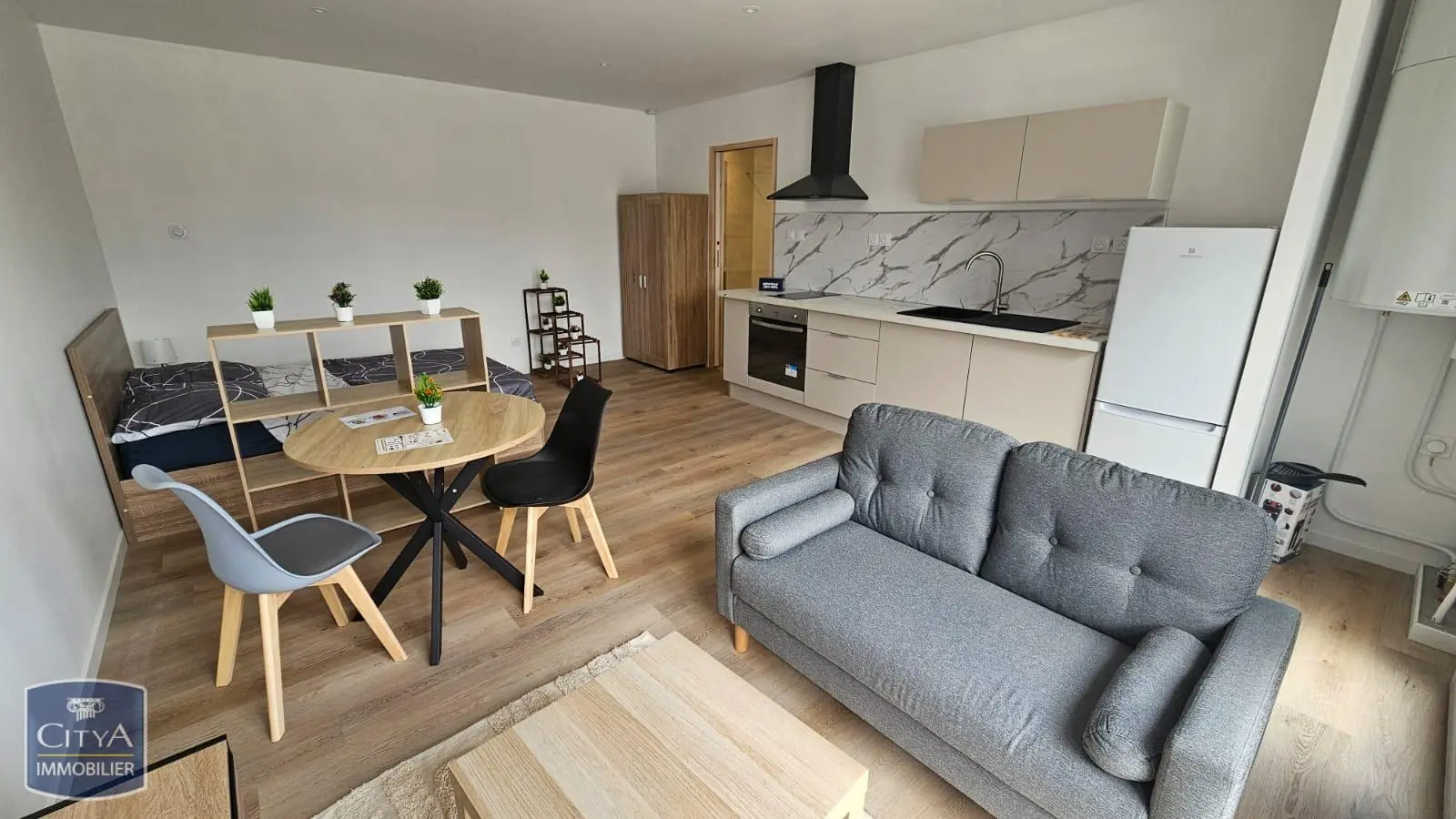 Photo 2 Appartement 1 pièce 29.11m²