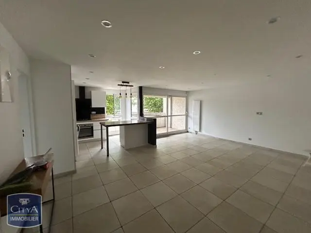 Photo 1 Appartement 4 pièces 84.85m²