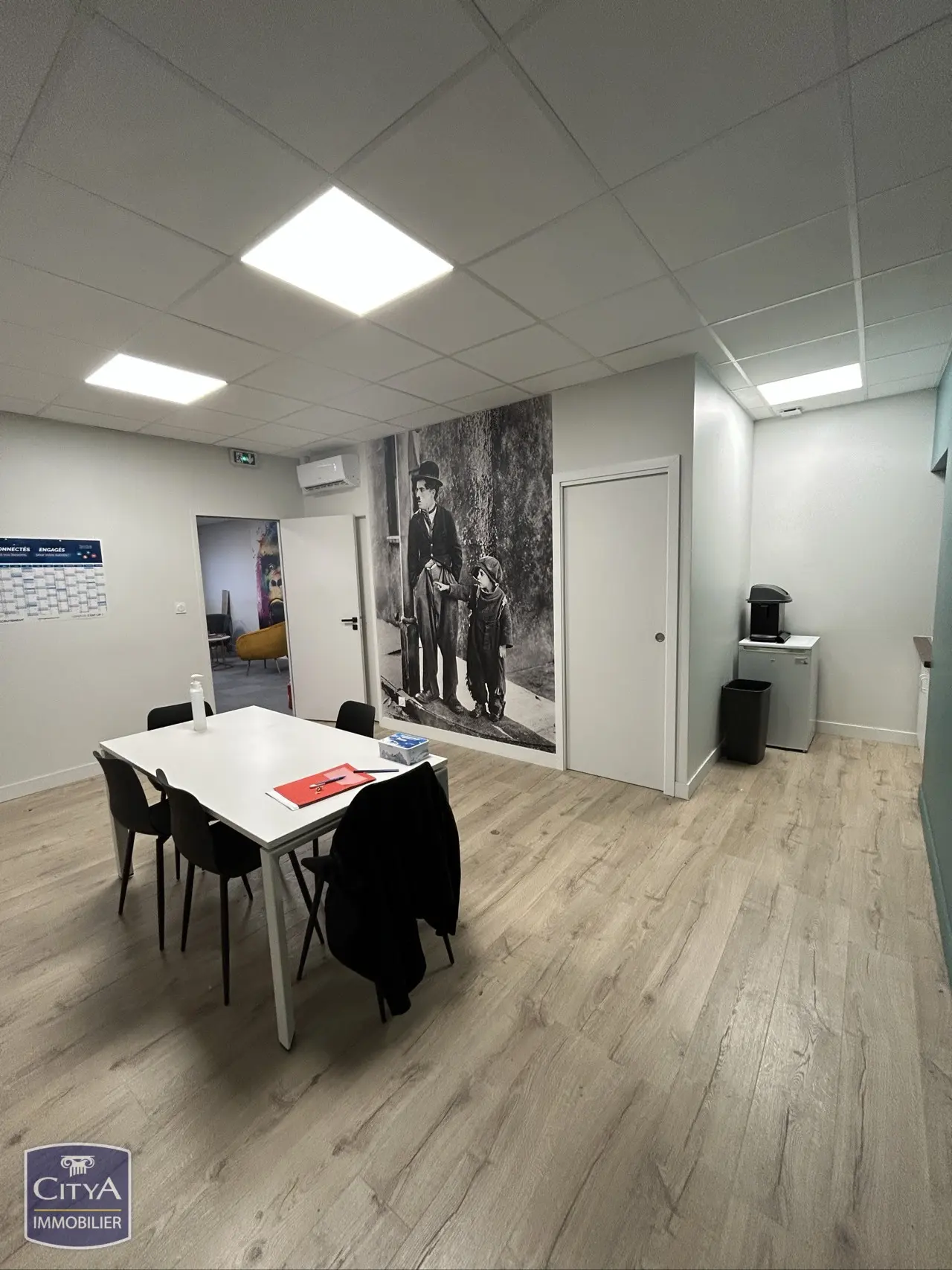 Photo 7 Fonds De Commerce 345.6m²