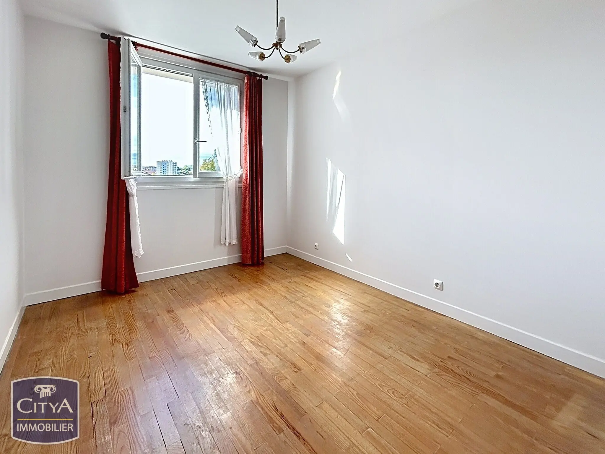 Photo 6 appartement Pont-de-Chéruy