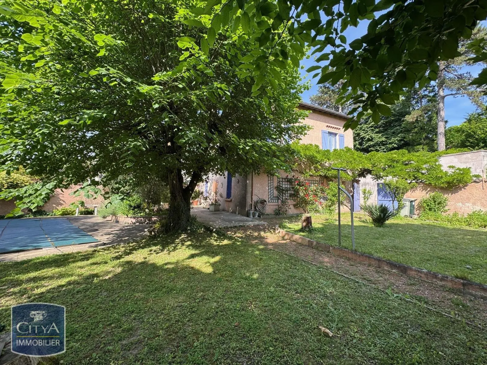 Photo 1 Maison 5 pièces 155m²