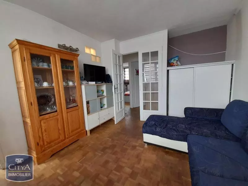 Illustration pour Appartement 3 pièces 51m² Photo Appartement 3 pièces 51m²