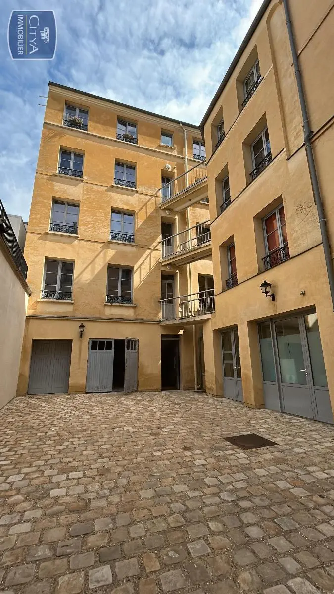 Photo 1 Appartement 1 pièce 26.4m²