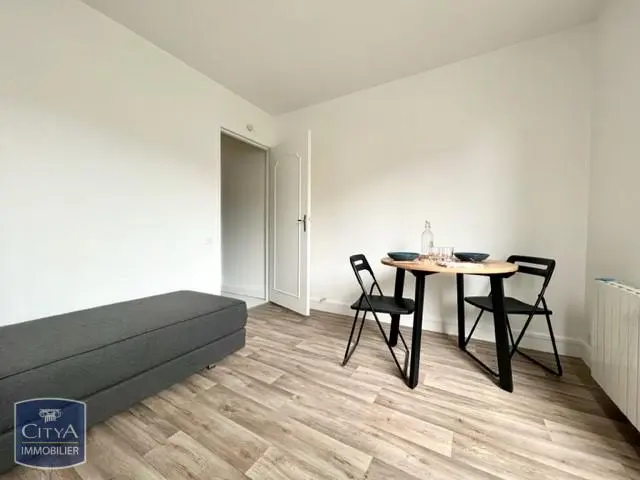 Photo 1 Appartement 1 pièce 18.52m²