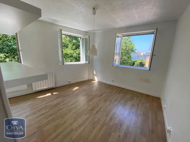 Photo 1 Appartement 1 pièce 18.5m²