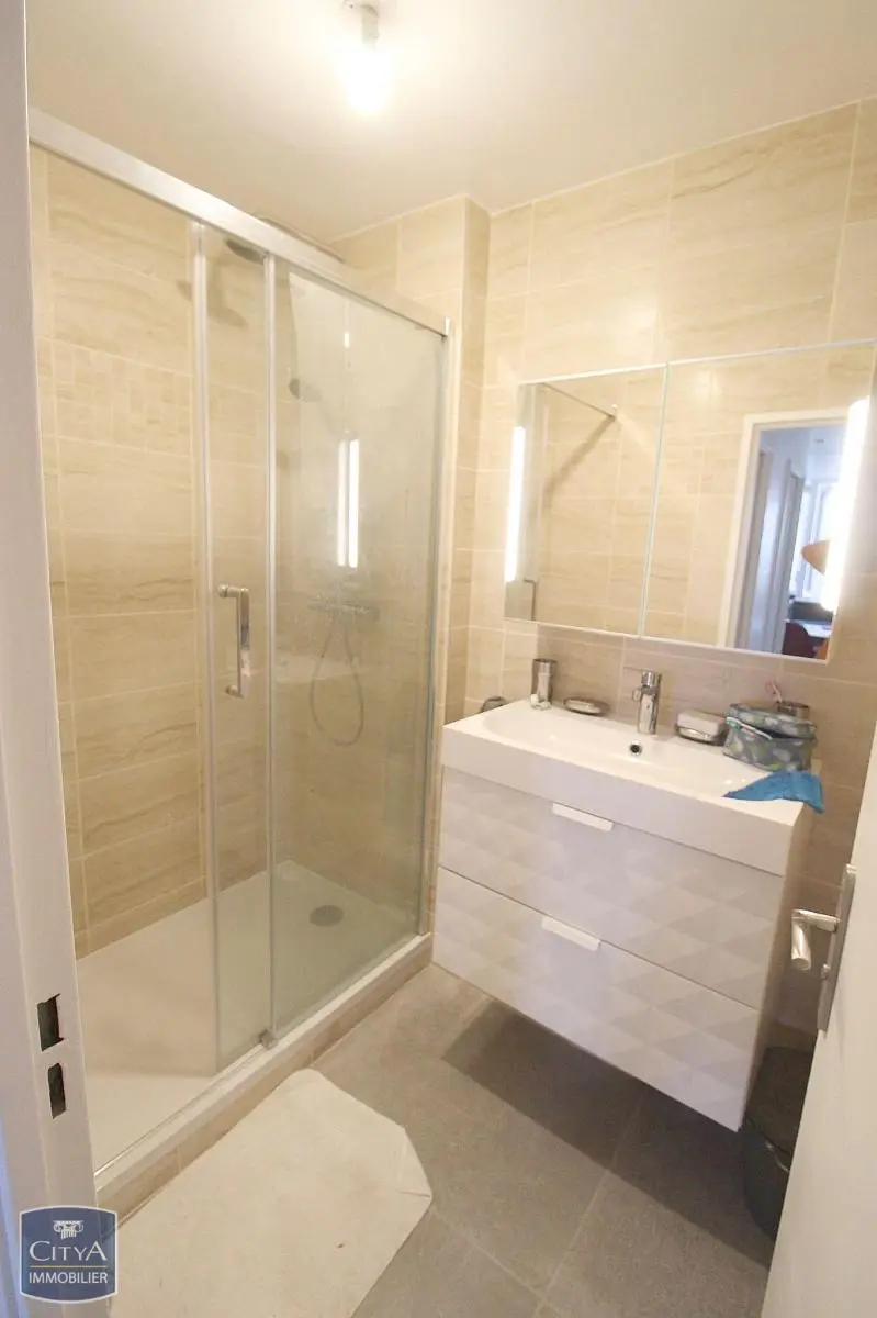 Photo 5 Appartement 1 pièce 9.25m²
