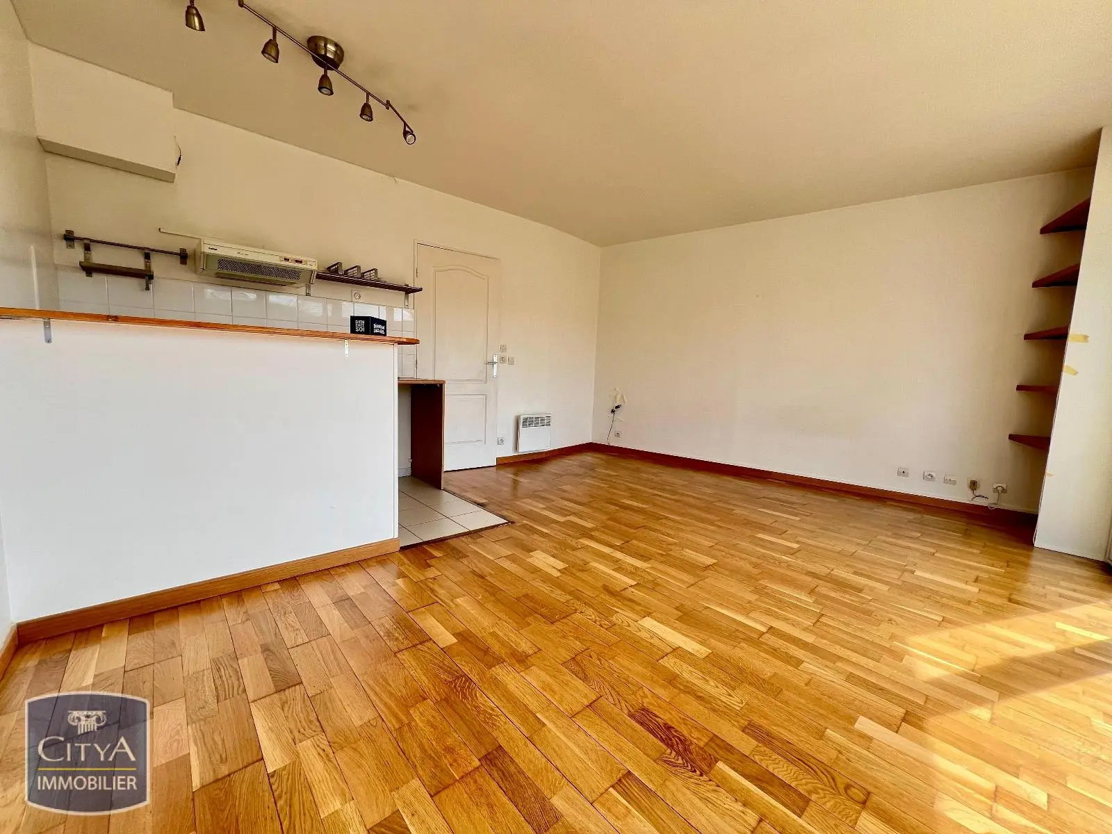 Photo 3 Appartement 1 pièce 27.56m²