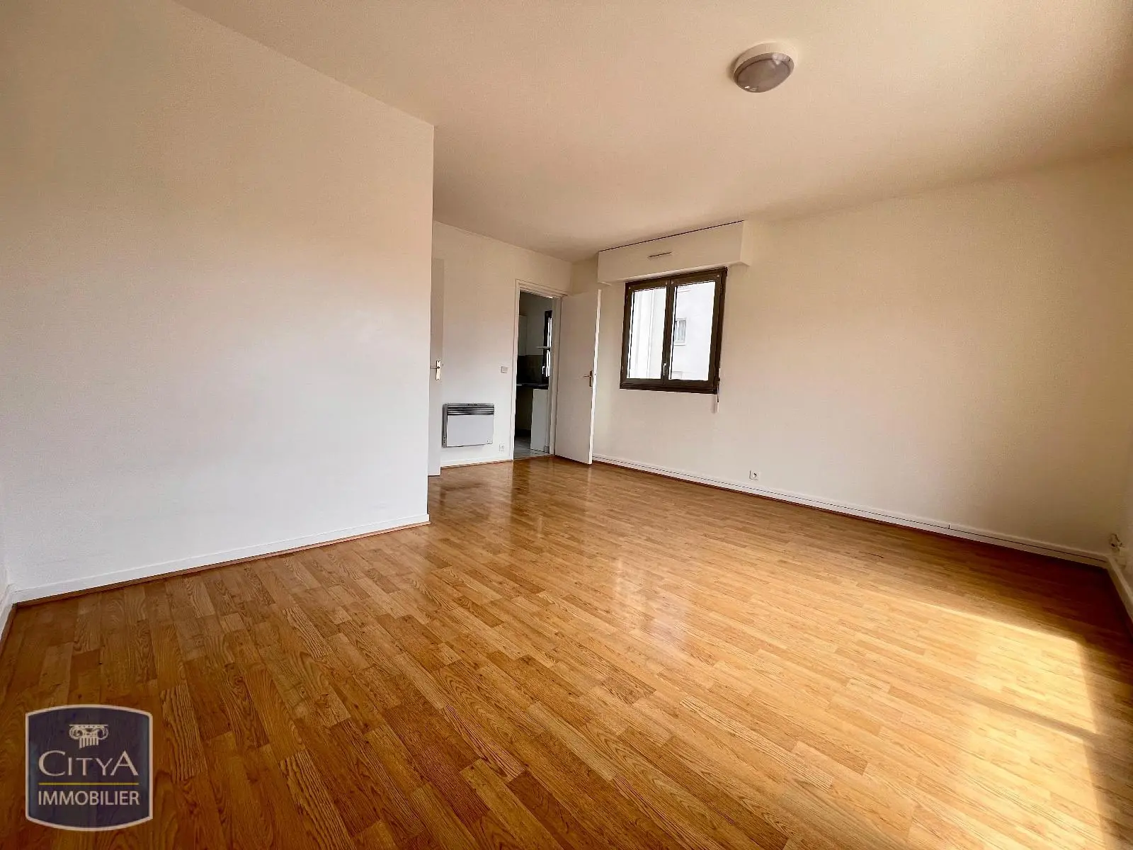 Photo 1 Appartement 1 pièce 31.5m²