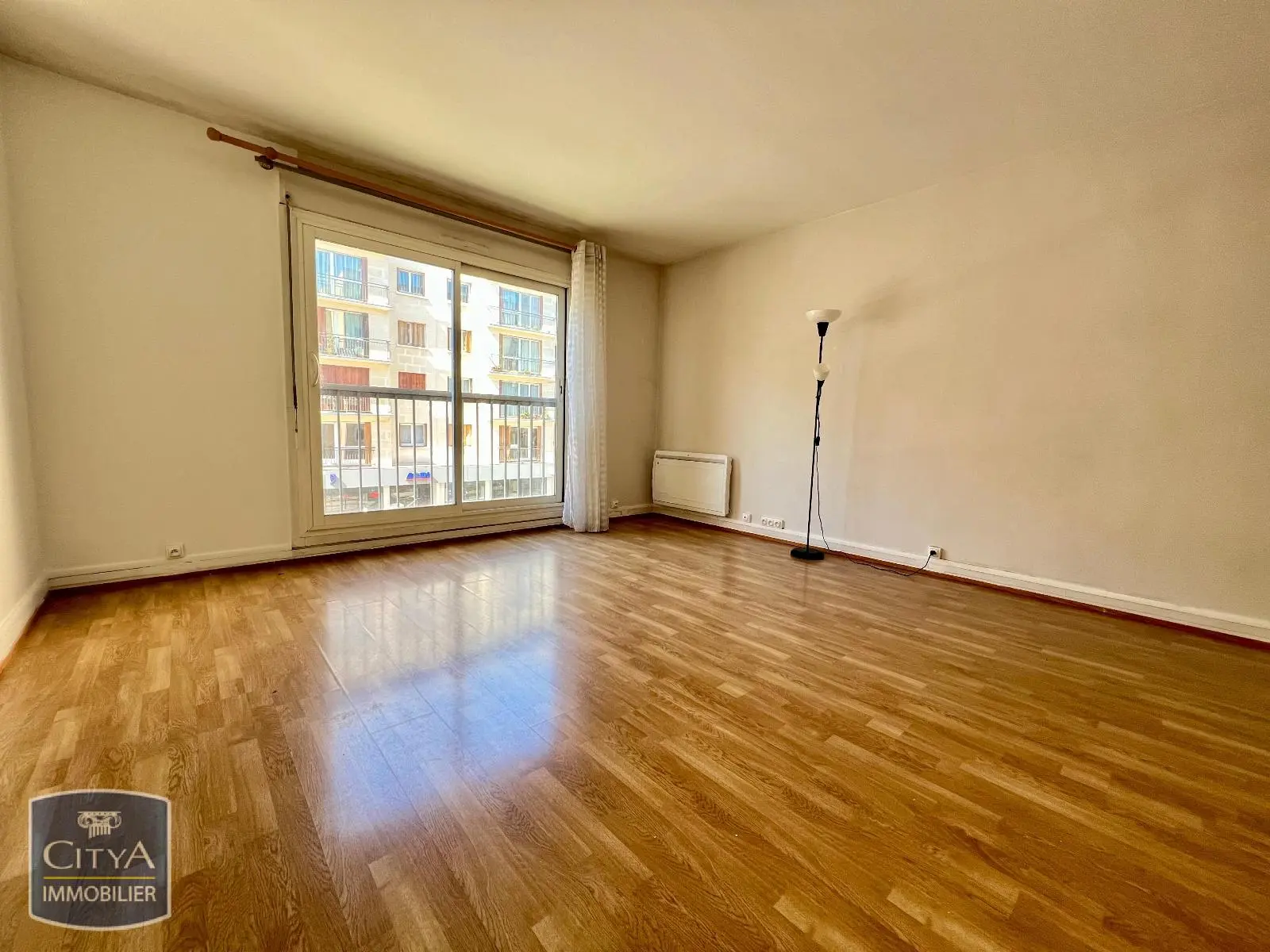 Photo 1 Appartement 1 pièce 32.6m²