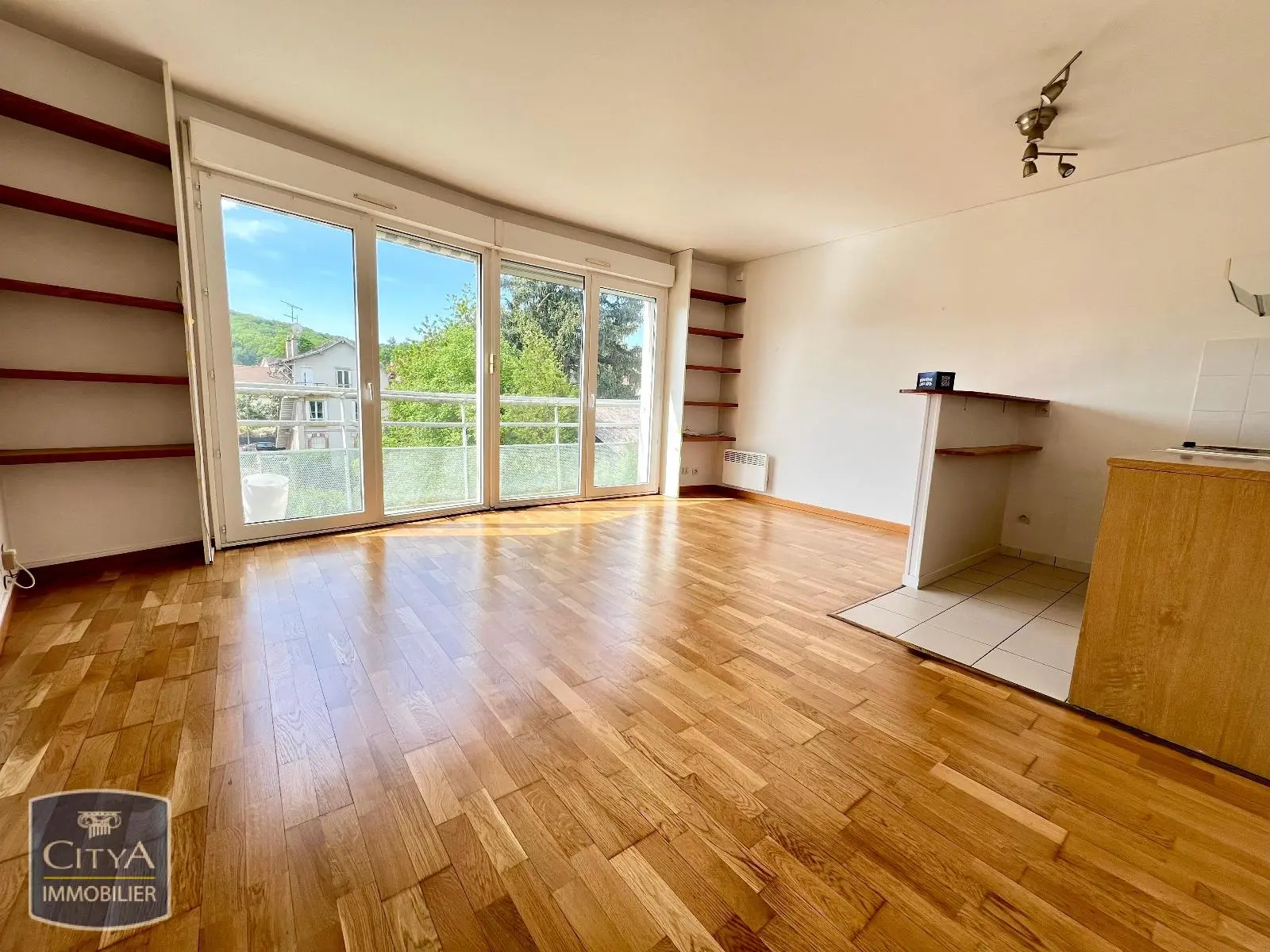 Photo 1 Appartement 1 pièce 27.56m²