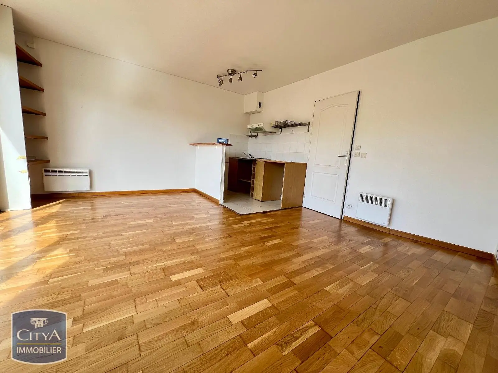 Photo 2 Appartement 1 pièce 27.56m²