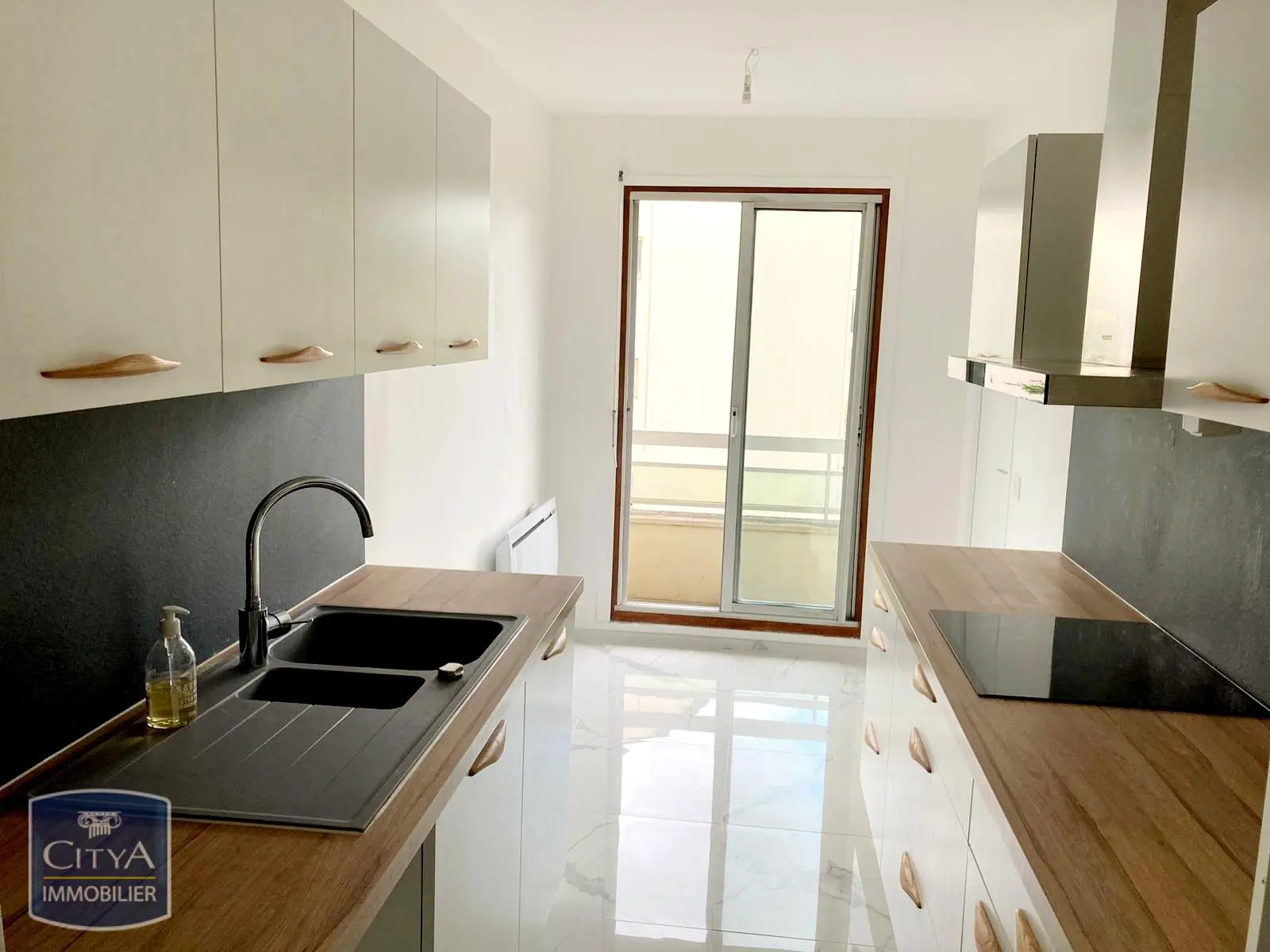 Photo 1 Appartement 3 pièces 75.44m²