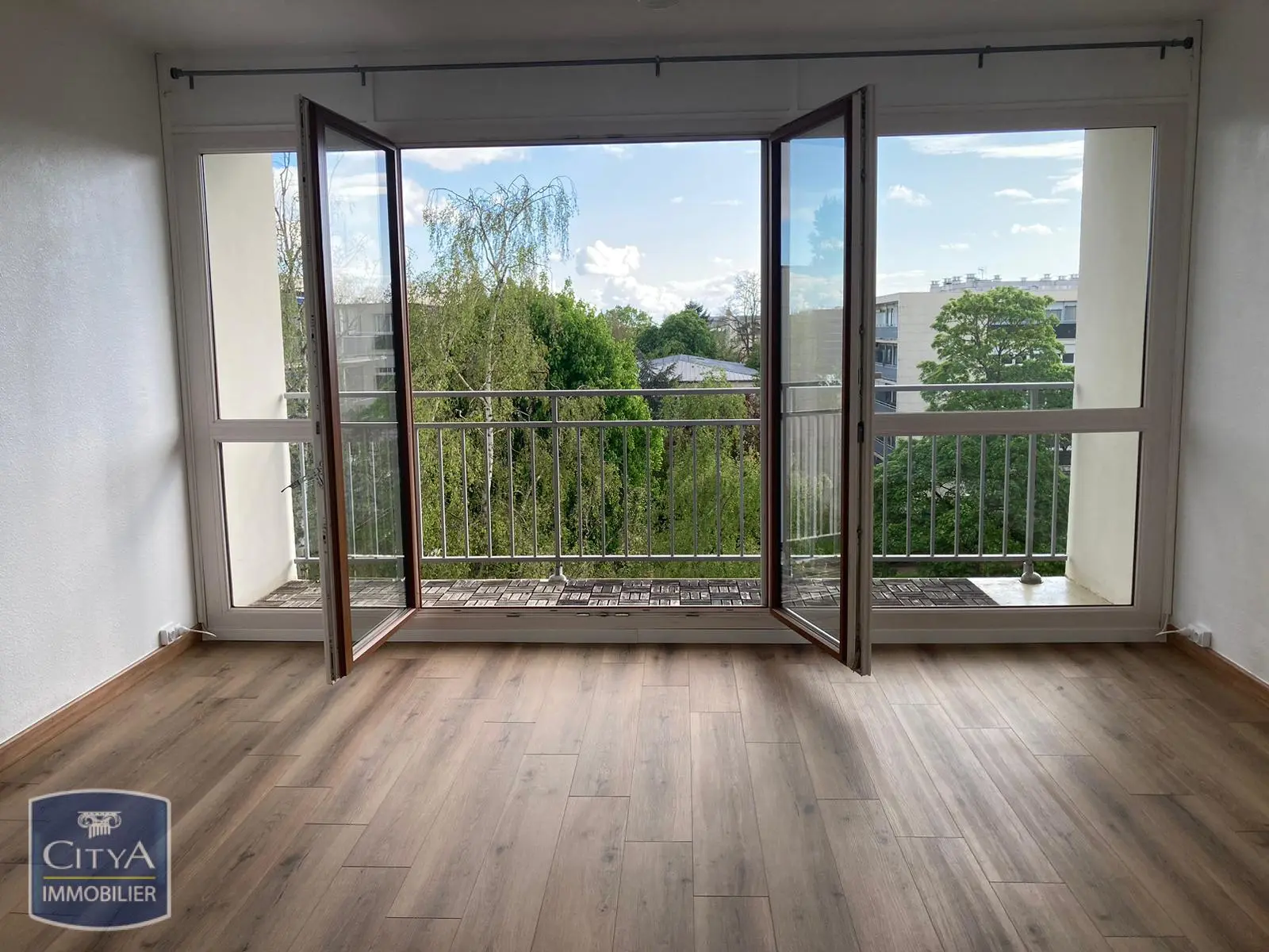 Photo 1 Appartement 1 pièce 35.02m²