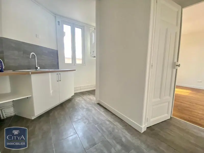 Photo 5 Appartement 1 pièce 28.47m²