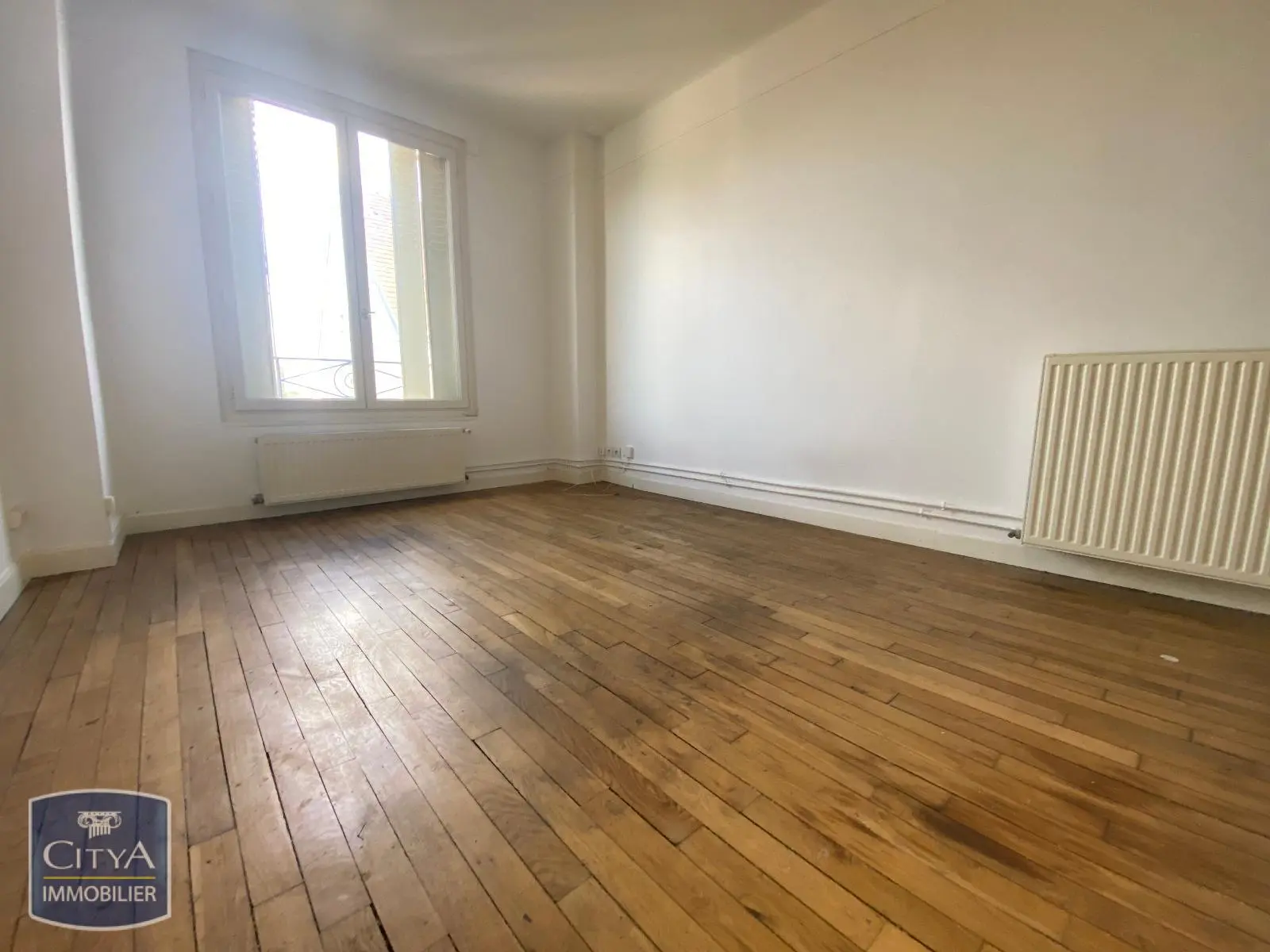 Photo 2 Appartement 1 pièce 27.18m²