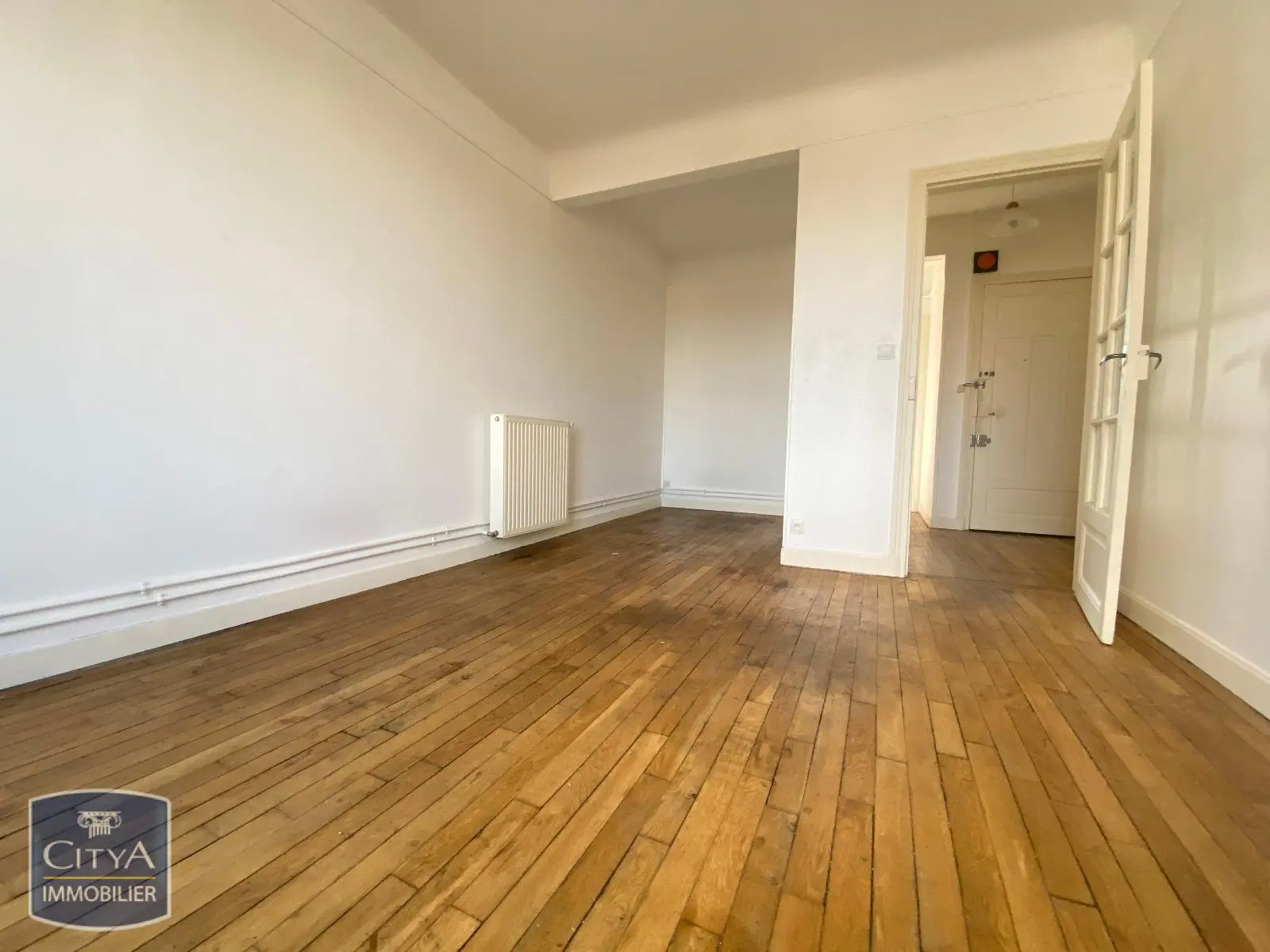 Photo 1 Appartement 1 pièce 27.18m²