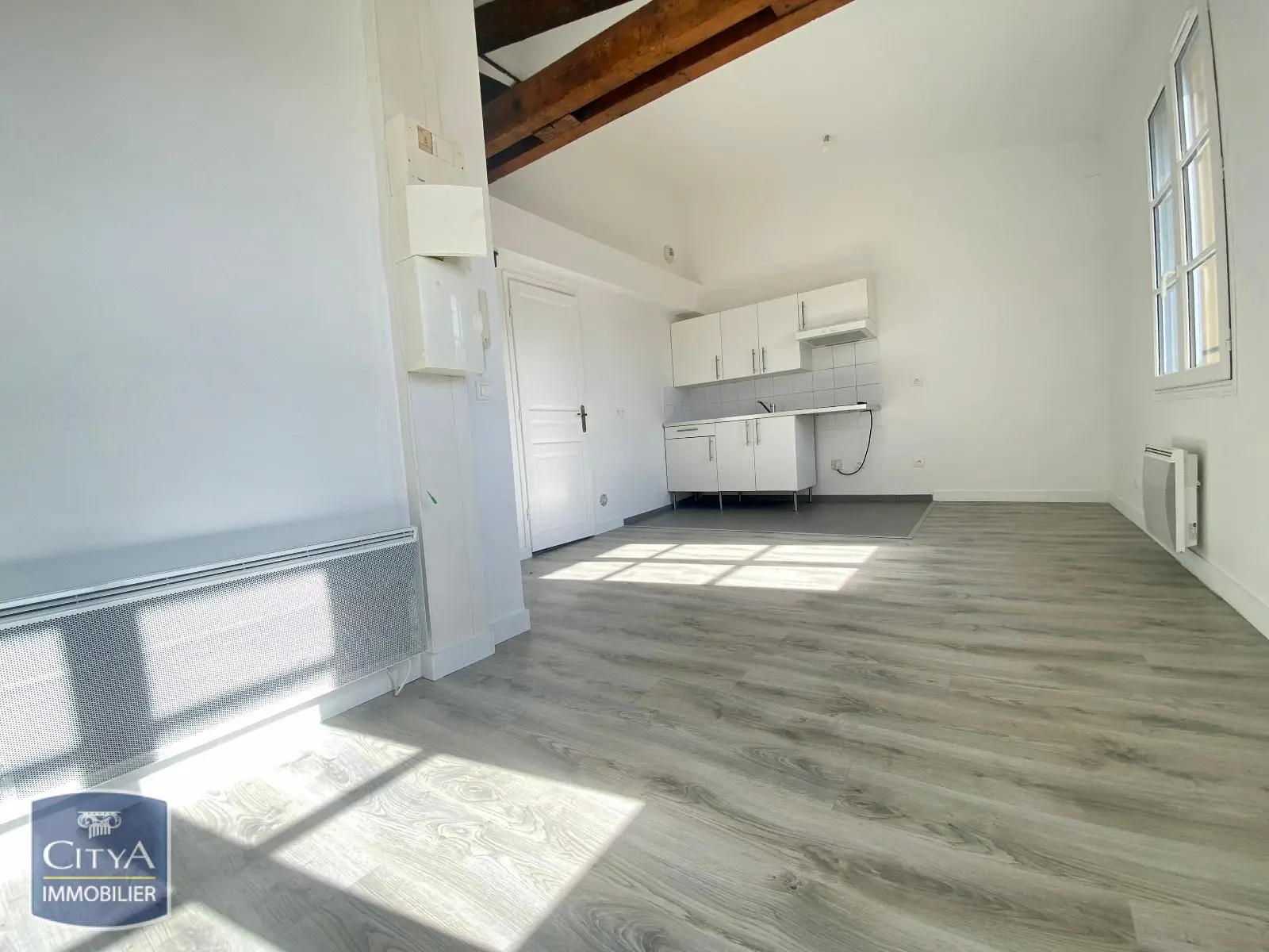 Photo 2 Appartement 1 pièce 23.5m²