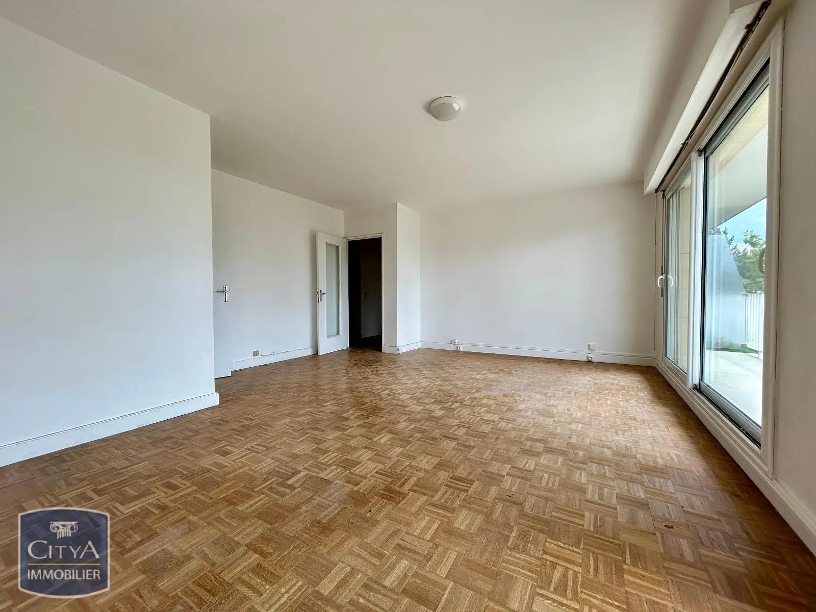 Photo 3 Appartement 1 pièce 44.02m²