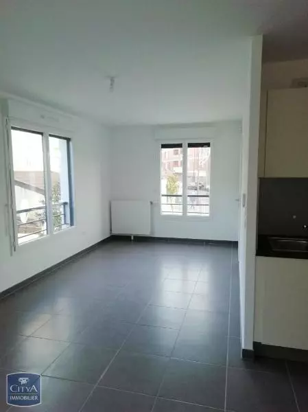Photo 2 Appartement 1 pièce 38.4m²