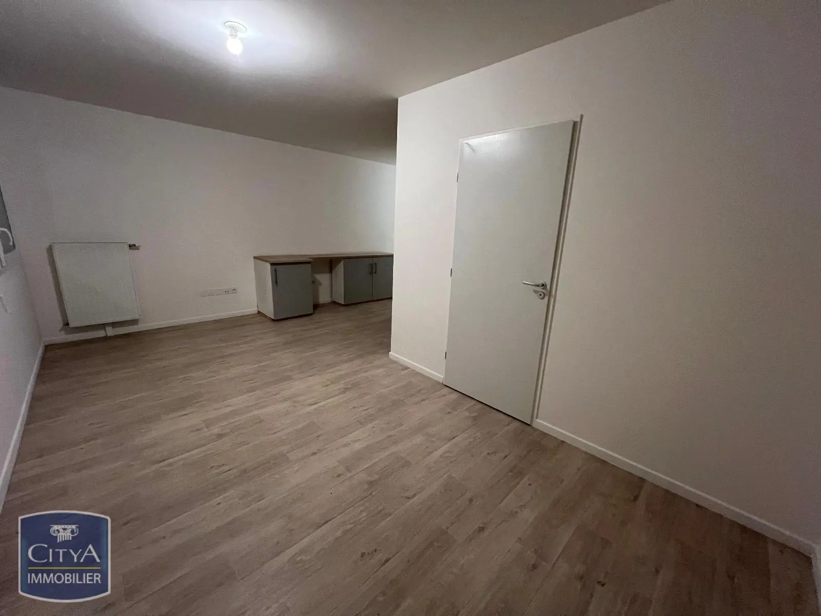 Photo 2 Appartement 1 pièce 30.3m²