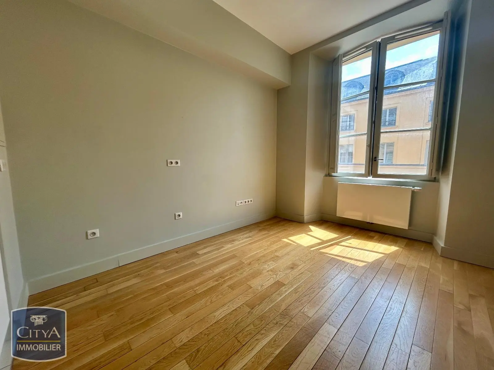 Versailles (78000) Appartement 1 pièce 18.8m²