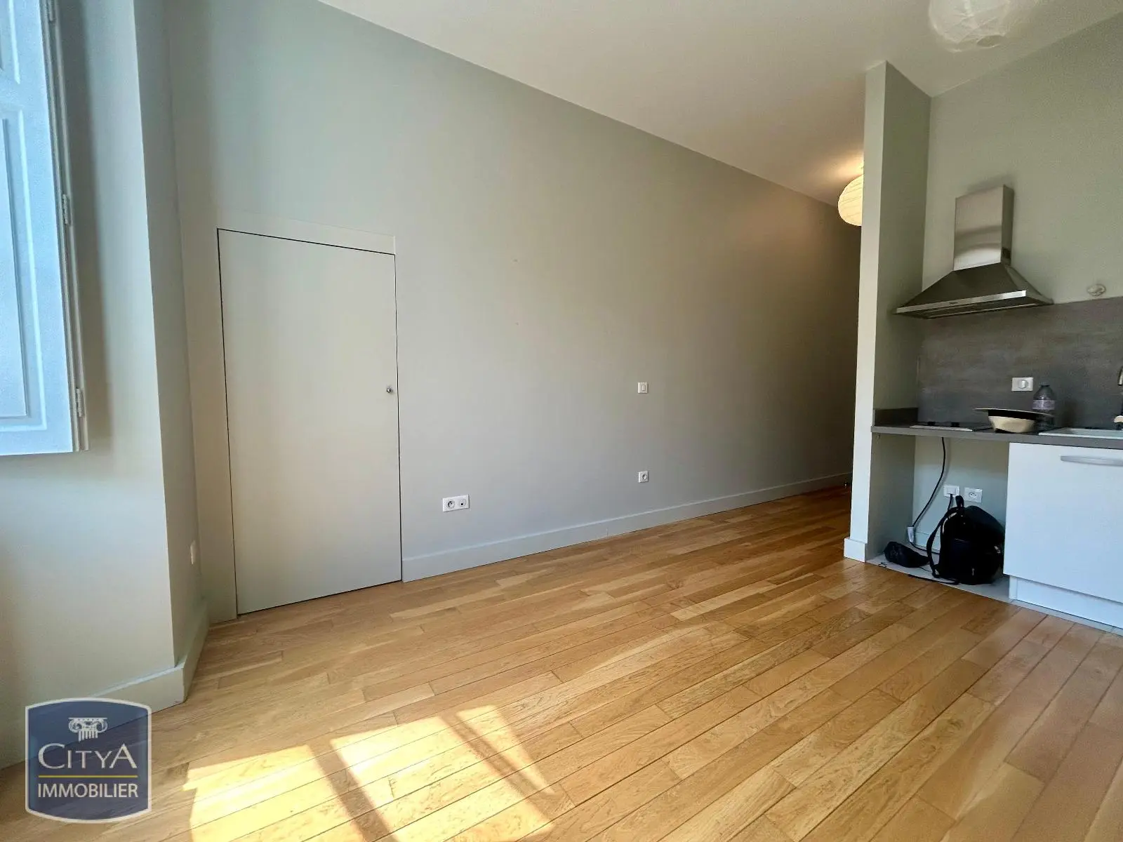 Versailles (78000) Appartement 1 pièce 18.8m² photo 2