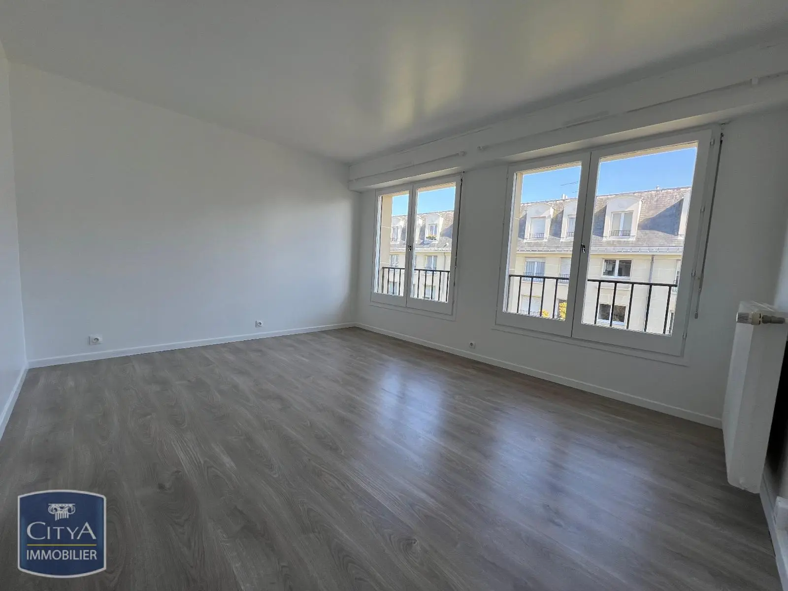 Photo 1 Appartement 1 pièce 30.24m²
