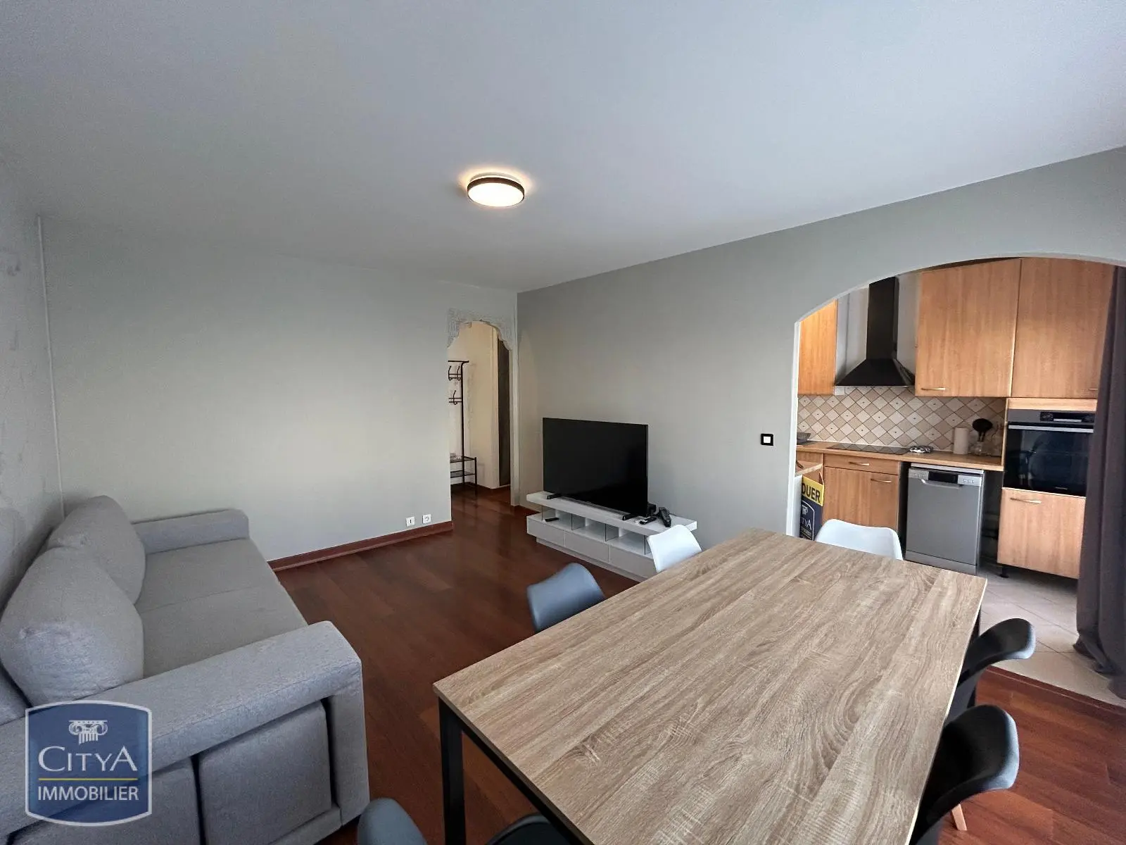 Photo 2 Appartement 4 pièces 77.45m²