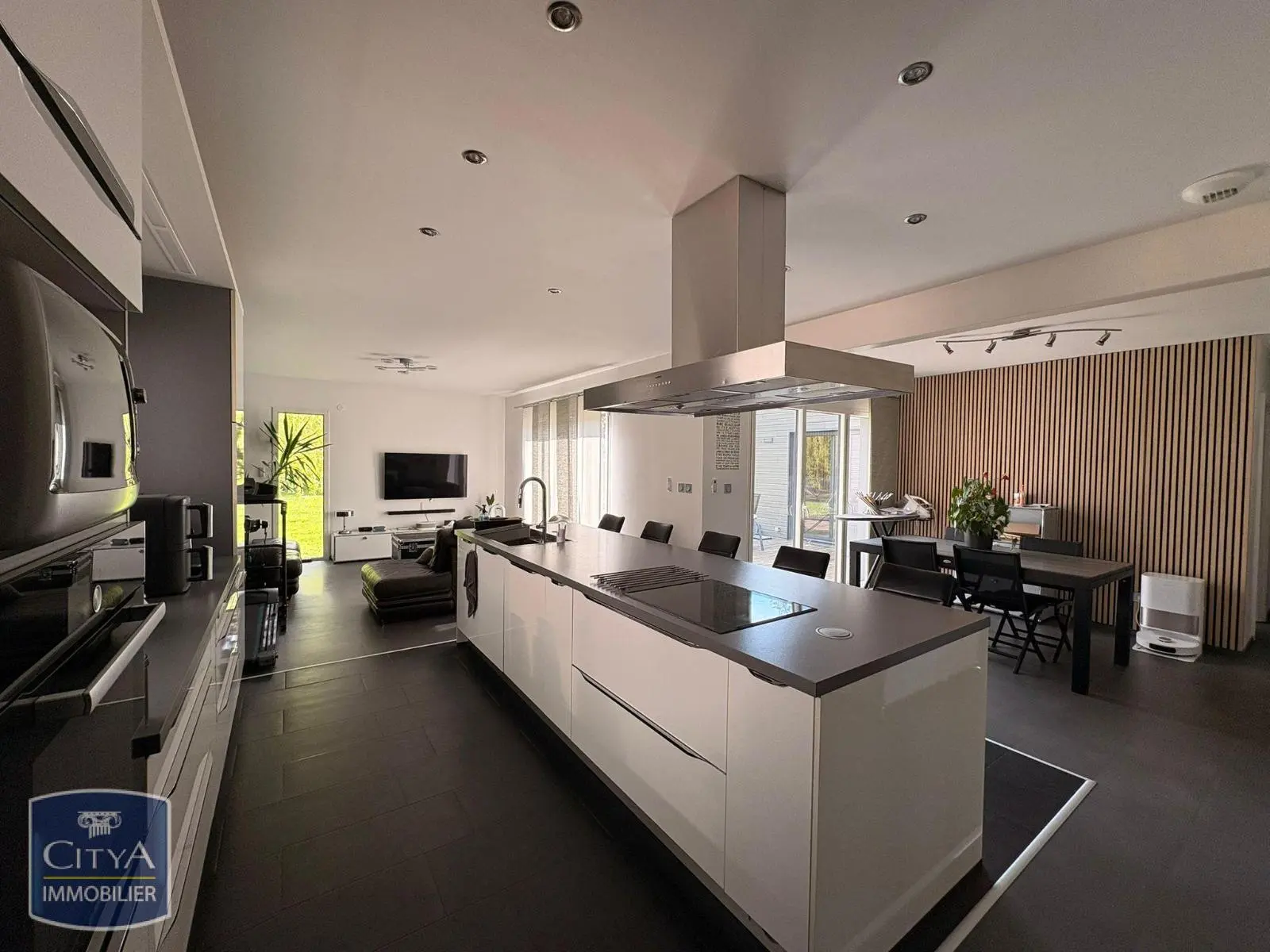 Photo 1 Maison 5 pièces 134.2m²