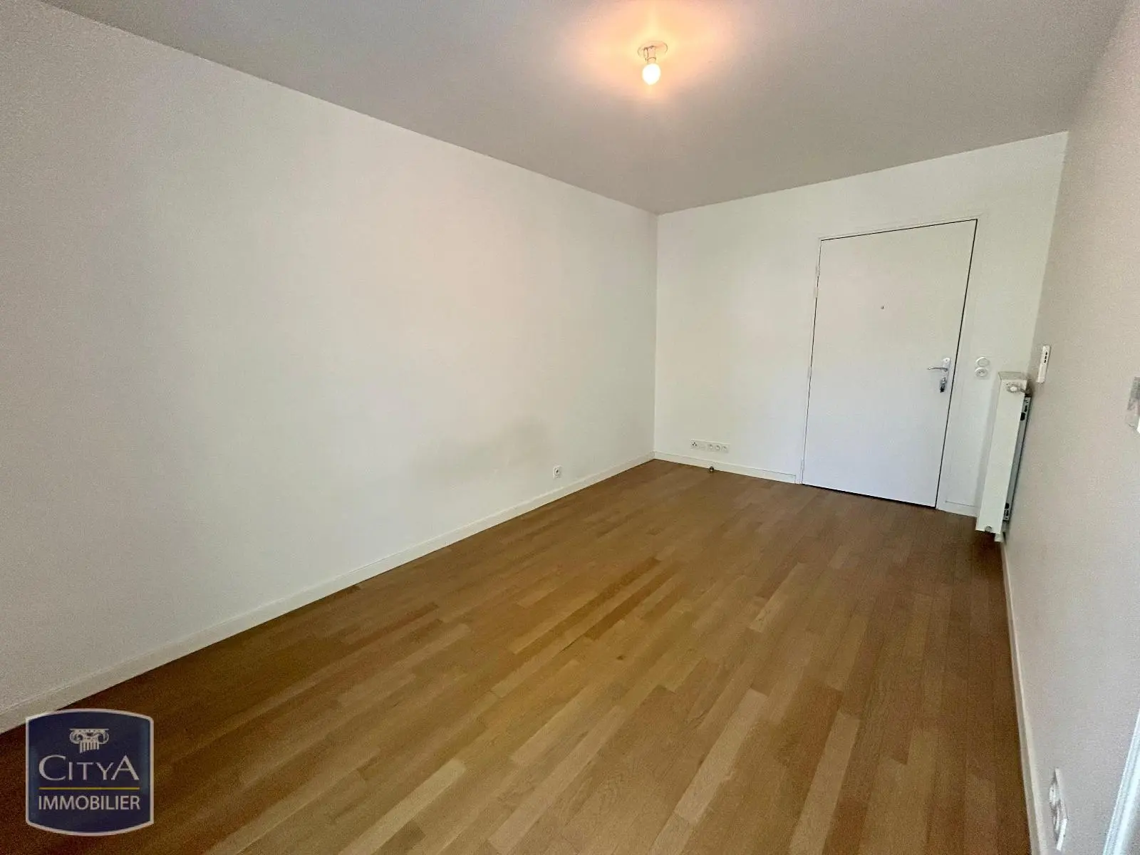 Photo 1 Appartement 1 pièce 31.45m²