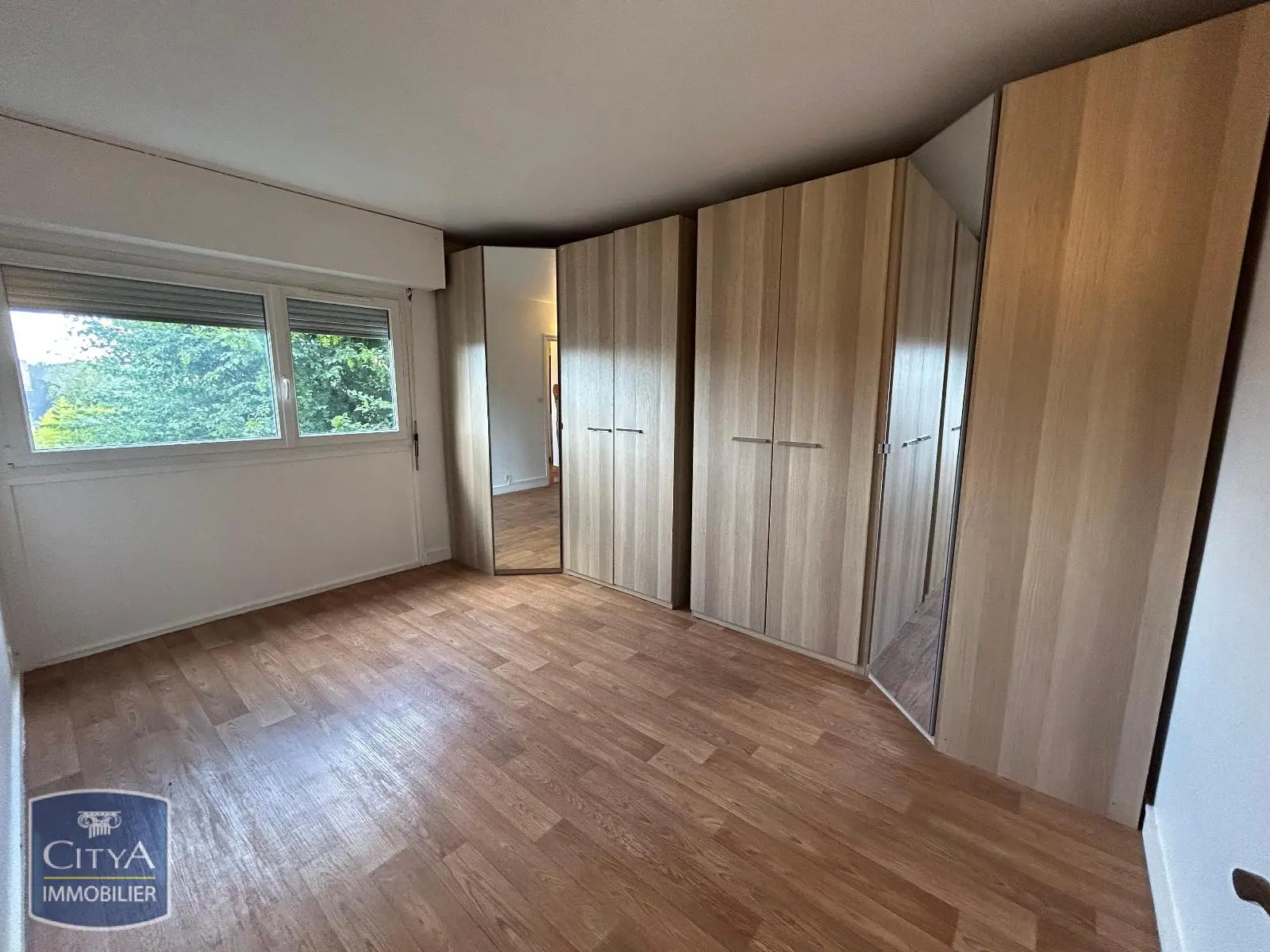 Vélizy-Villacoublay (78140) Appartement 3 pièces 64.89m² photo 2