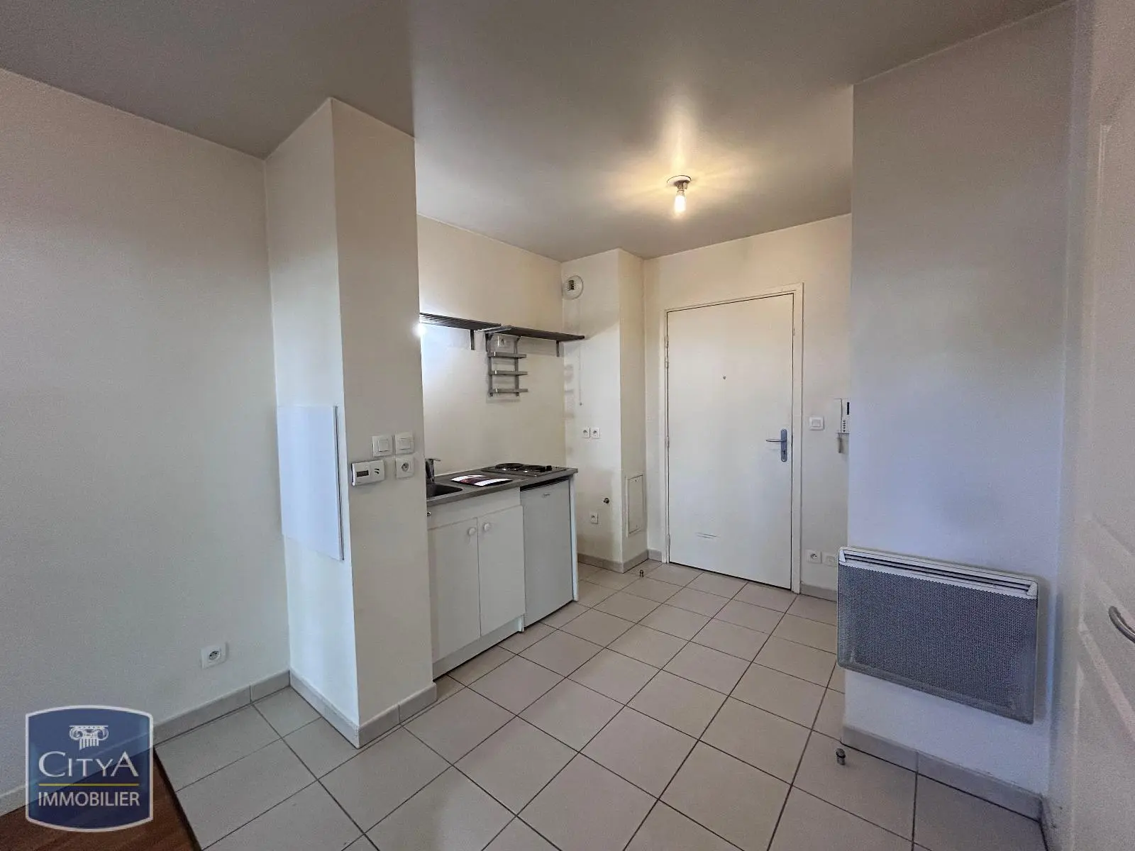 Chatou (78400) Appartement 1 pièce 26.59m² photo 2