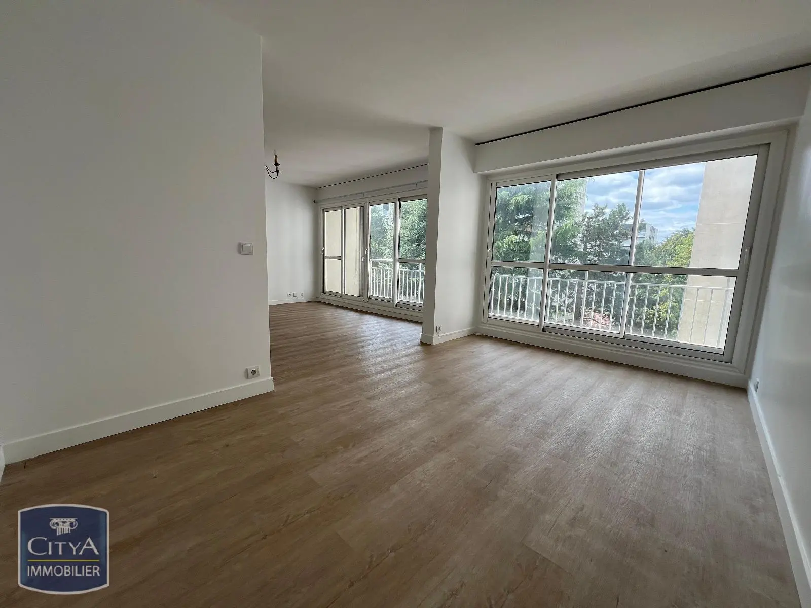 Photo 2 Appartement 4 pièces 77.9m²