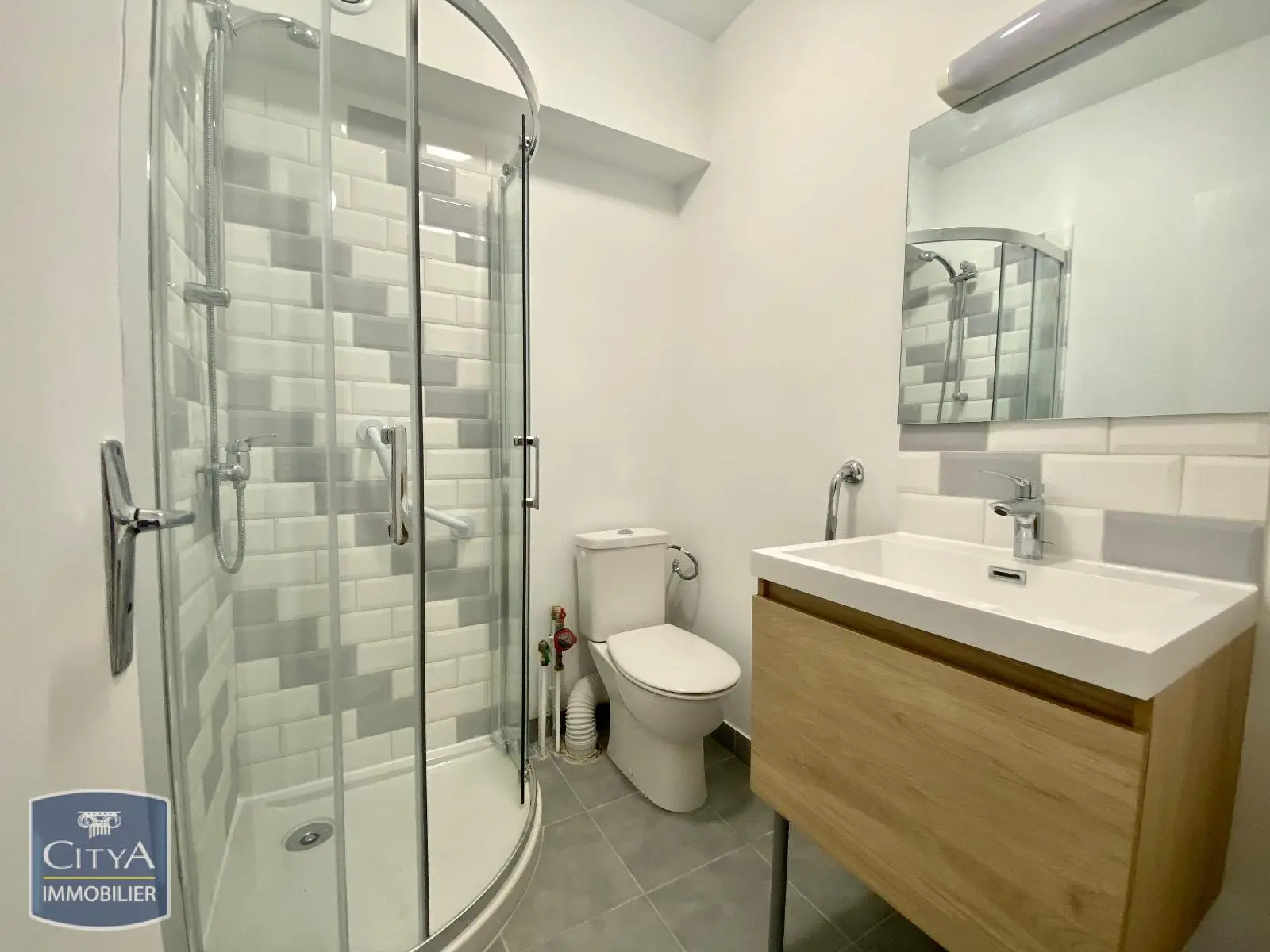 Photo 1 Appartement 1 pièce 17.33m²