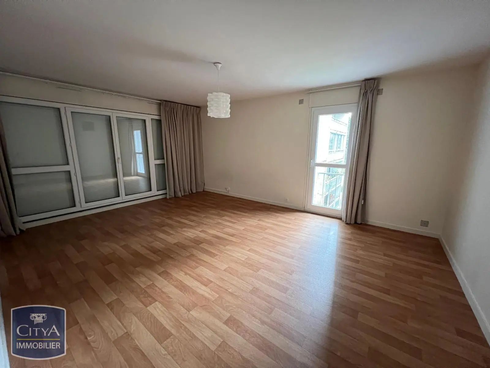 Photo 1 Appartement 2 pièces 57.7m²