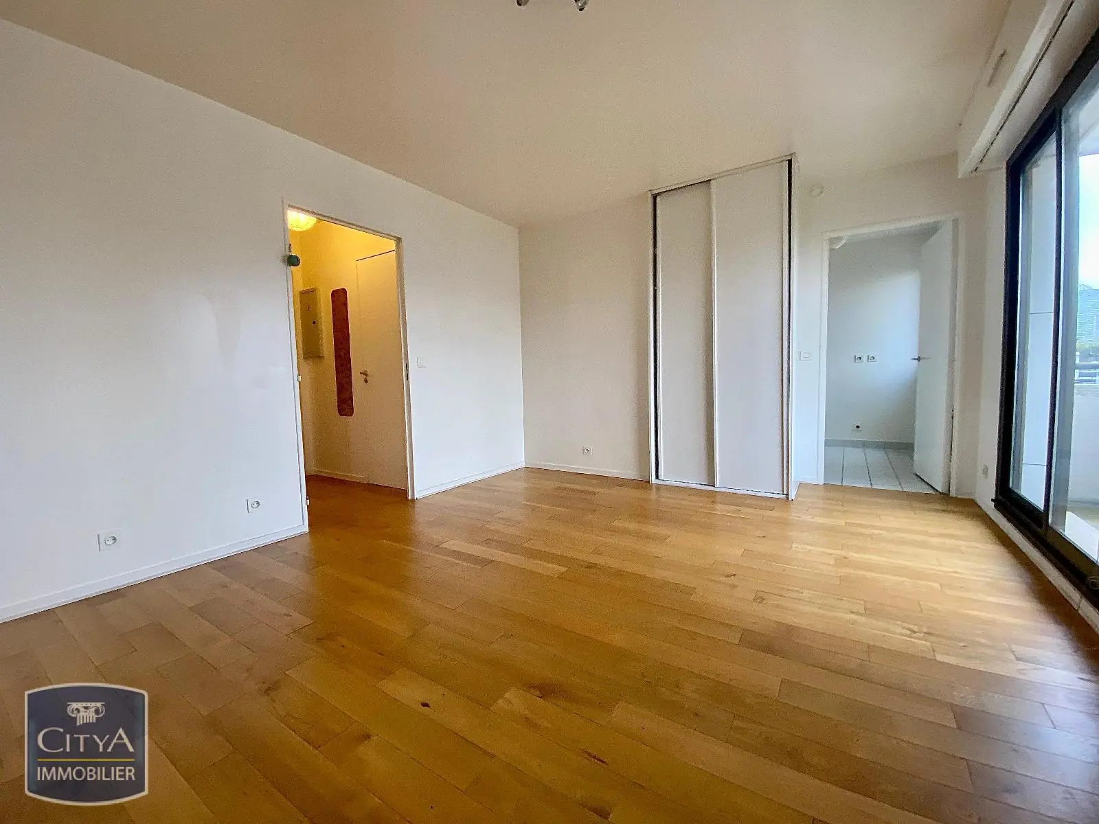 Photo 2 Appartement 1 pièce 28.92m²
