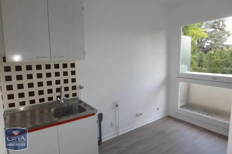 Photo 2 Appartement 1 pièce 26.9m²