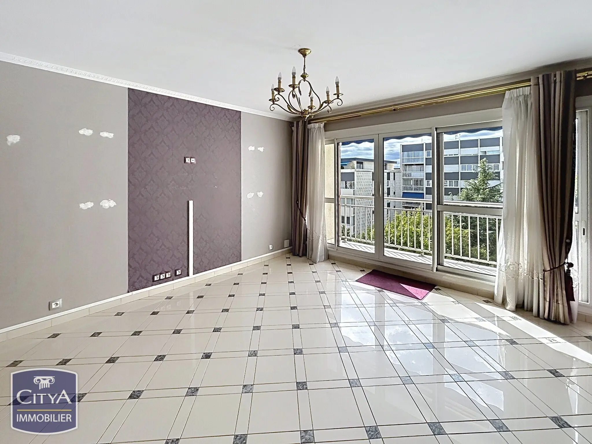 Photo 1 Appartement 5 pièces 90.28m²