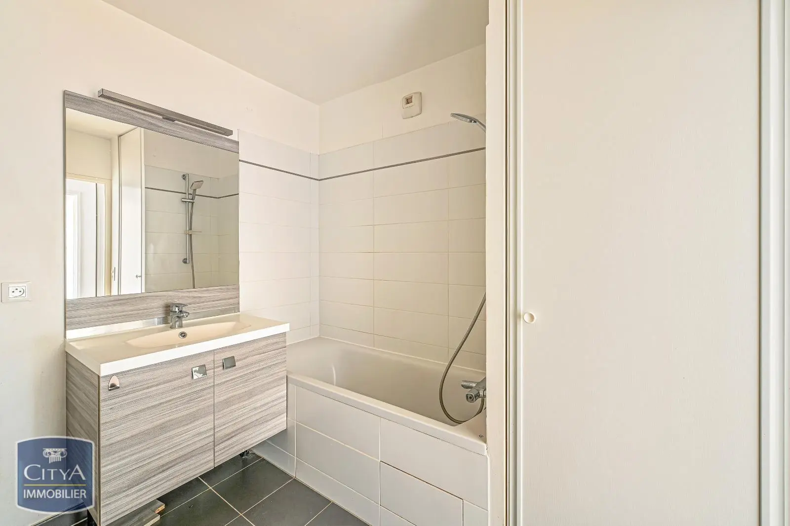 Photo 2 Appartement 2 pièces 51m²
