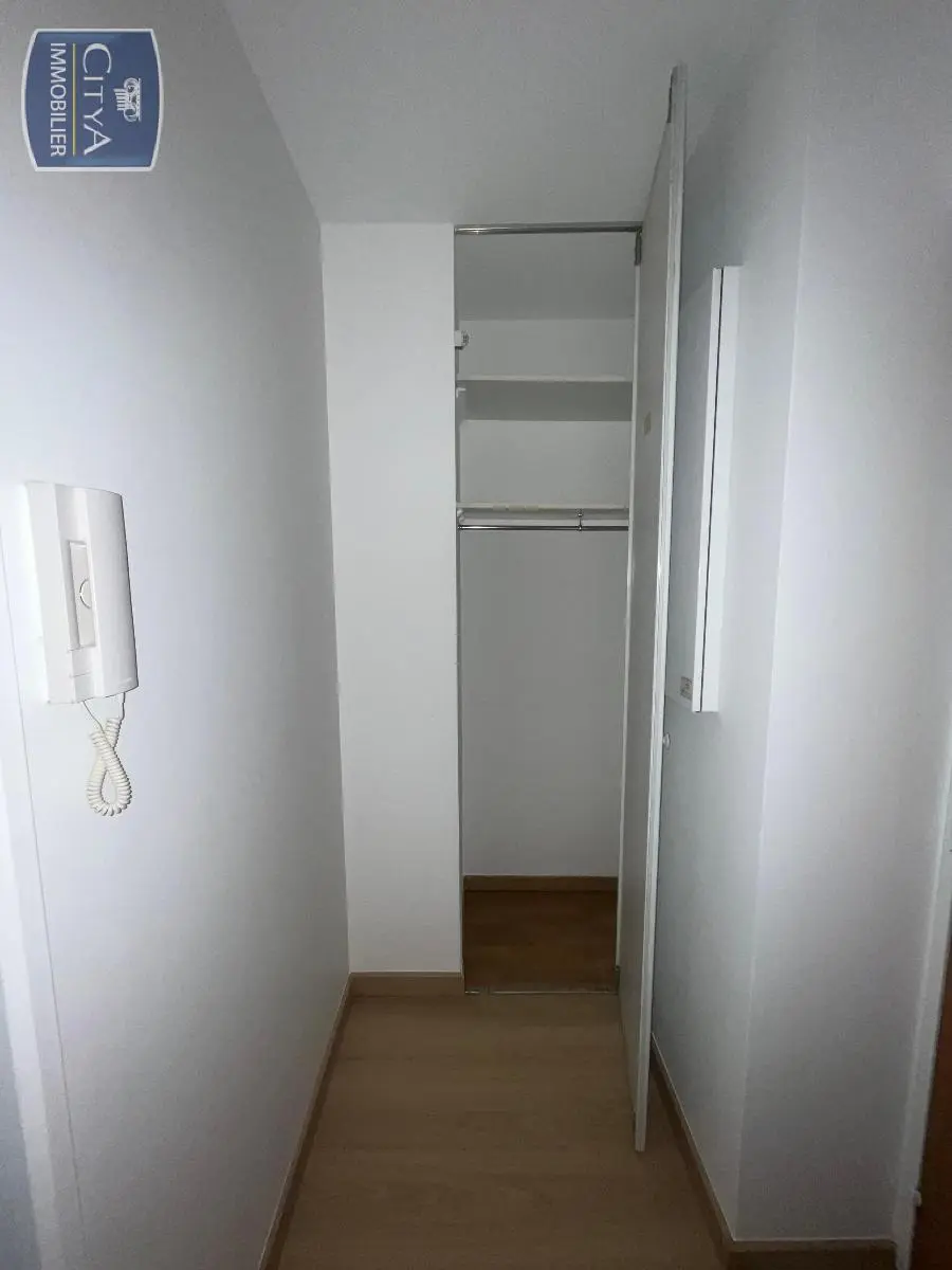 Photo 3 Appartement 1 pièce 23.26m²