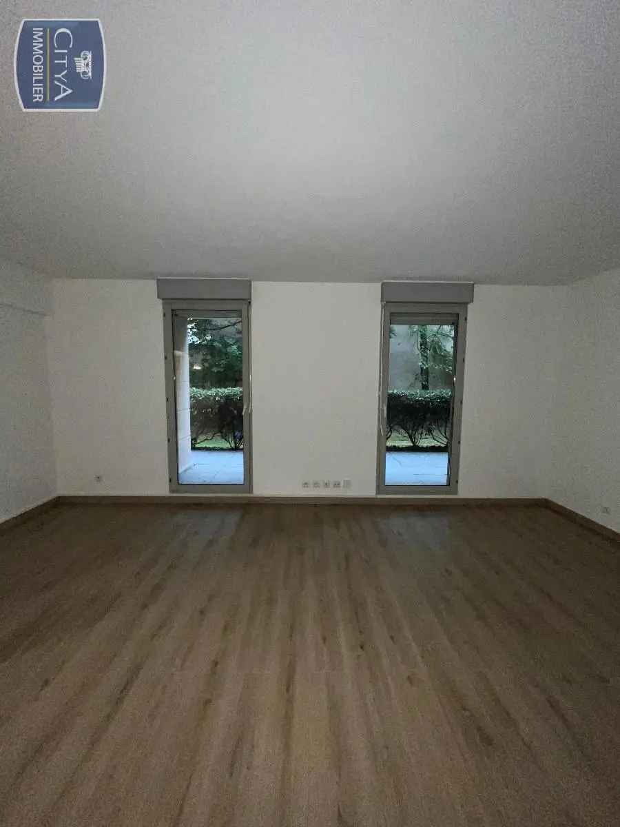 Photo 1 Appartement 4 pièces 87.76m²